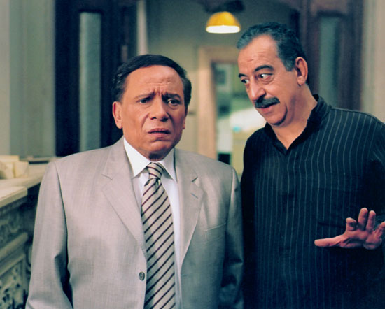 مشهد يجمع بين الزعيم عادل إمام مع أحمد راتب