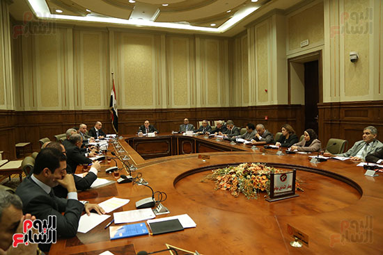 اجتماع لجنة الدفاع بالبرلمان