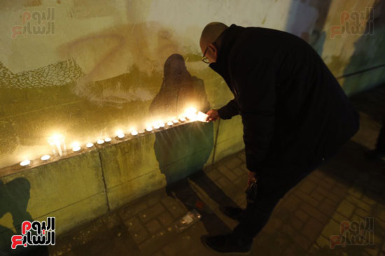 وقفة بالشموع لتأبين ضحايا الكنيسة البطرسية (24)