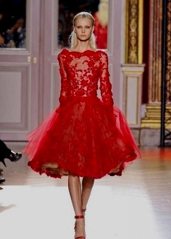 الفستان الأحمر الاكثر خطفا للأنظار (3)