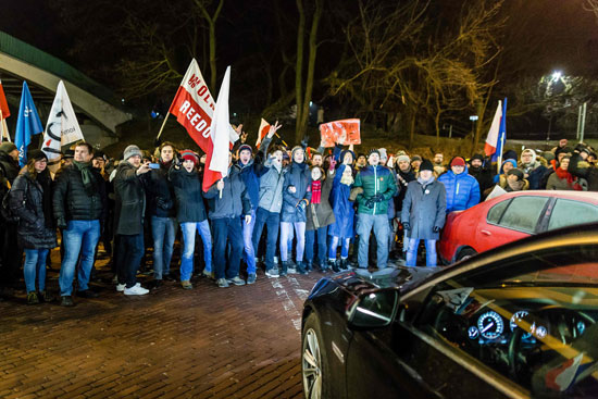احتجاجات أمام البرلمان البولندى