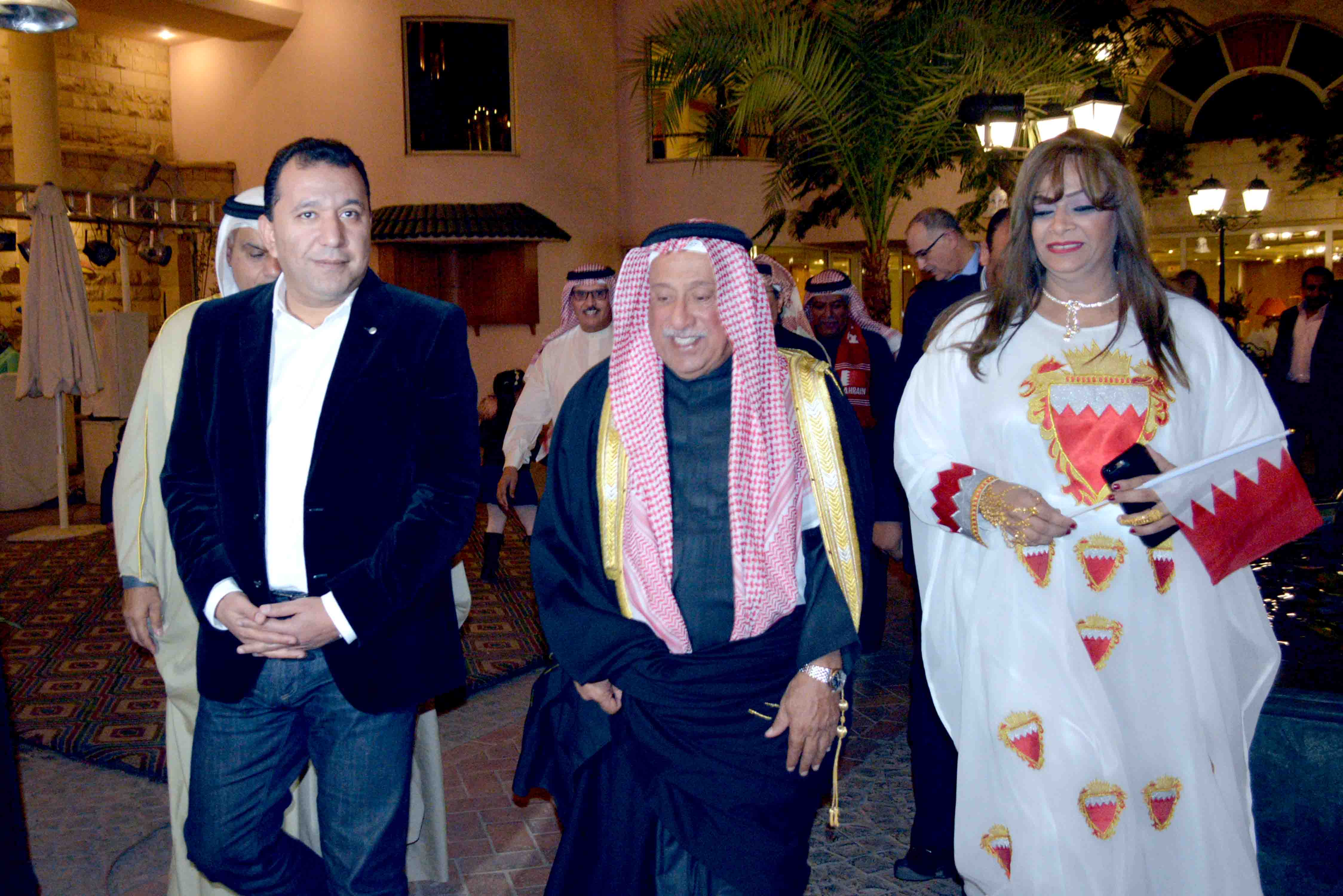 محافظ الأقصر يشارك وفد من البحرين إحتفالات العيد القومي للملكة علي ضفاف نهر النيل