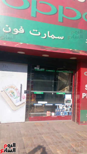 لصا سرق 150 هاتف محمول من محل موبايلات بشبرا الخيمة (2)