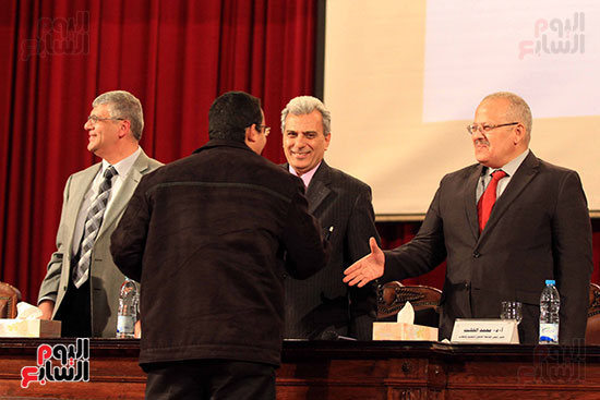 جامعة القاهرة تكرم أعضاء جدد من هيئة التدريس المنشورة أبحاثهم دوليا (23)