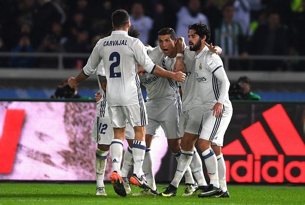 ريال مدريد يحتفل بالفوز