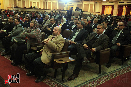 جامعة القاهرة تكرم أعضاء جدد من هيئة التدريس المنشورة أبحاثهم دوليا (3)