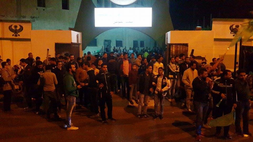 اجواء مباراة المصري والاهلي من امام استاد بورسعيد2