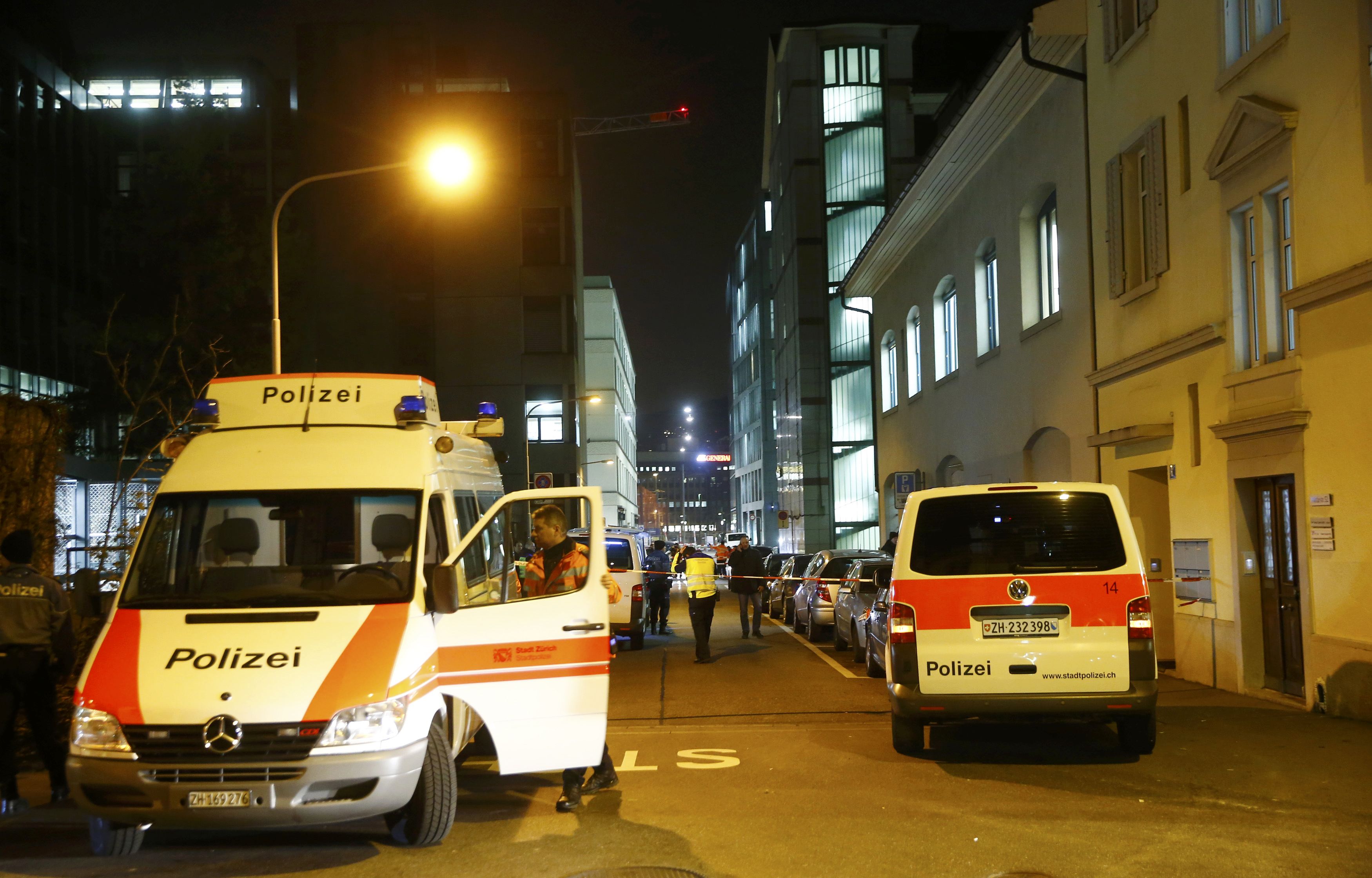 إصابة 3 أشخاص فى إطلاق نار على مركز إسلامي بزيورخ السويسرية (8)