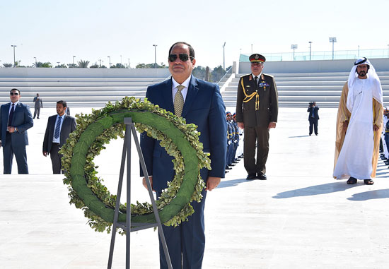 الرئيس السيسي يحضر احتفالات العيد الوطنى الـ45 للإمارات (11)