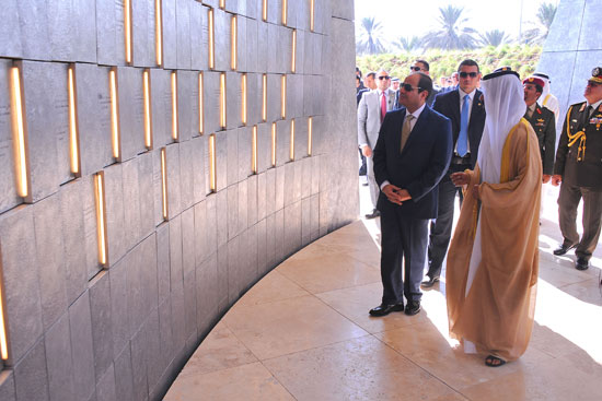 الرئيس السيسي يحضر احتفالات العيد الوطنى الـ45 للإمارات (8)