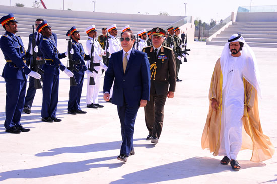 الرئيس السيسي يحضر احتفالات العيد الوطنى الـ45 للإمارات (6)