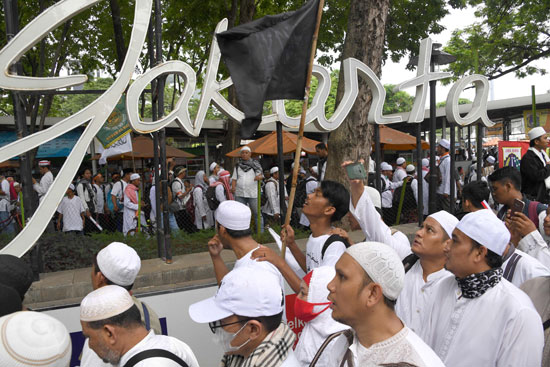 احتجاج فى اندونيسيا ضد حاكم جاكرتا 