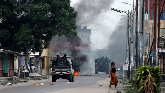 اشتباكات بين متظاهرين والشرطة فى الكونغو (1)
