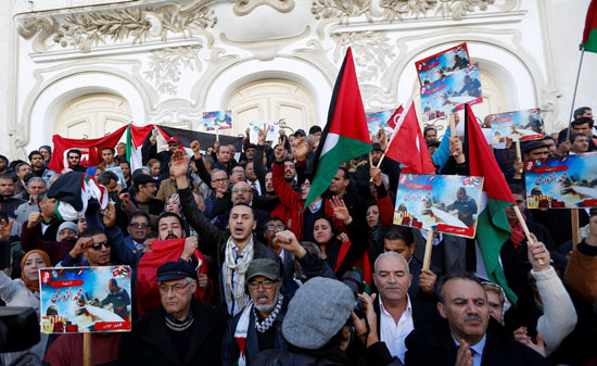 احتجاجات فى تونس تنديدا تنديدا باغتيال مهندس الطيران التونسى محمد الزوارى