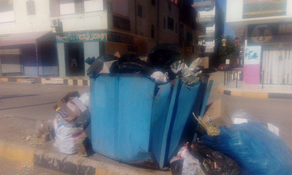 القمامة بشوارع مدينة سفاجا
