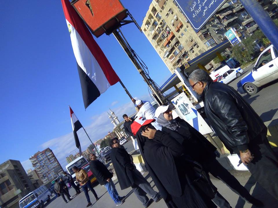 تعليق الاعلام المصرية بشوارع بورسعيد