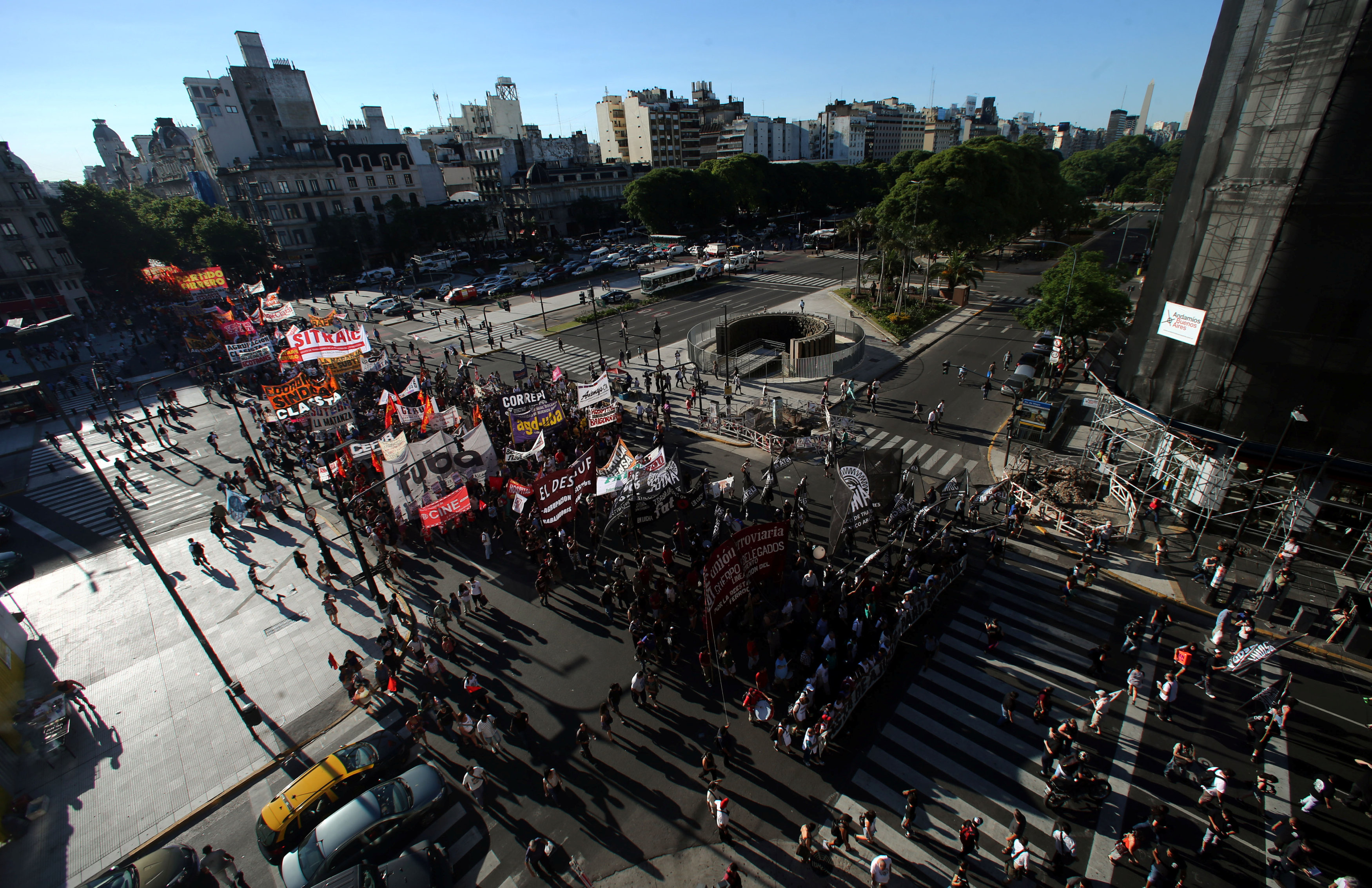 محتجين فى العاصمة الأرجنتينية 