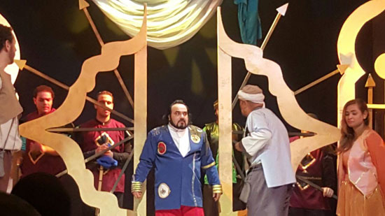 الظهور الأول لأبوالليف بمسرحية بلد السلطان بعد وفاة أحمد راتب (1)