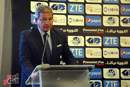خالد عبد العزيز يتحدث لأعضاء الجمعية العمومية لاتحاد الكرة 