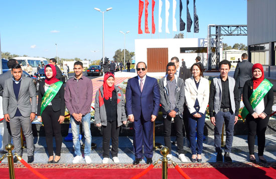 السيسى يفتتح شركه النصر للكيماويات (15)