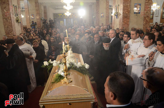 جنازة الشهيدة إيزيس فارس الضحية 27 لحادث الكنيسة البطرسية  (37)
