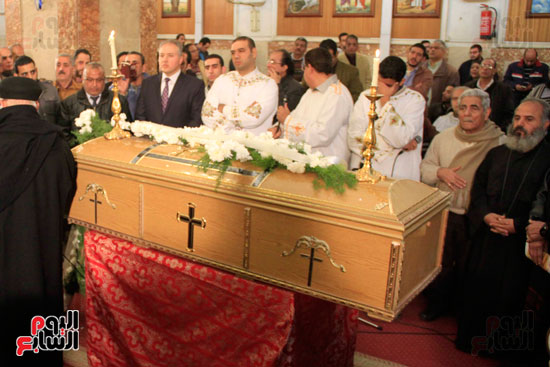 جنازة الشهيدة إيزيس فارس الضحية 27 لحادث الكنيسة البطرسية  (2)