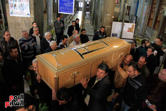 جنازة الشهيدة إيزيس فارس الضحية 27 لحادث الكنيسة البطرسية  (20)