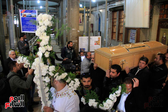 جنازة الشهيدة إيزيس فارس الضحية 27 لحادث الكنيسة البطرسية  (19)