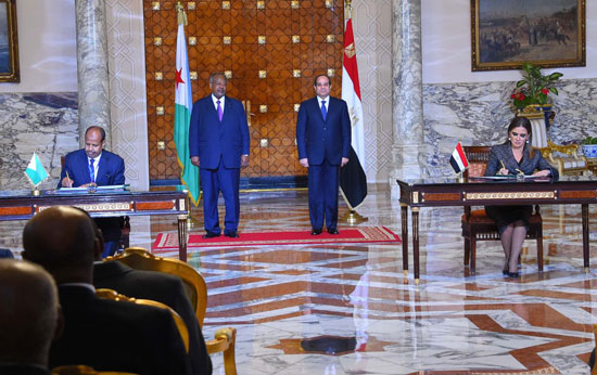 سحر نصر توقع اتفاق تعاون اقتصادي وفني بحضور الرئيس السيسى ونظيره الجيبوتى