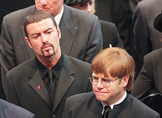 جورج مايكل وإلتون جون ترك كنيسة وستمنستر في أعقاب جنازة ديانا عام 1997