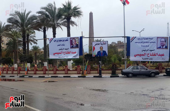 الاعلام المصرية وصور الرئيس تملأ شوارع بورسعيد