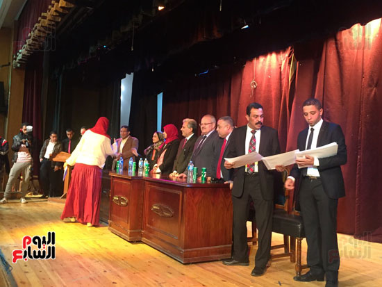 طلاب تجارة القاهرة (1)