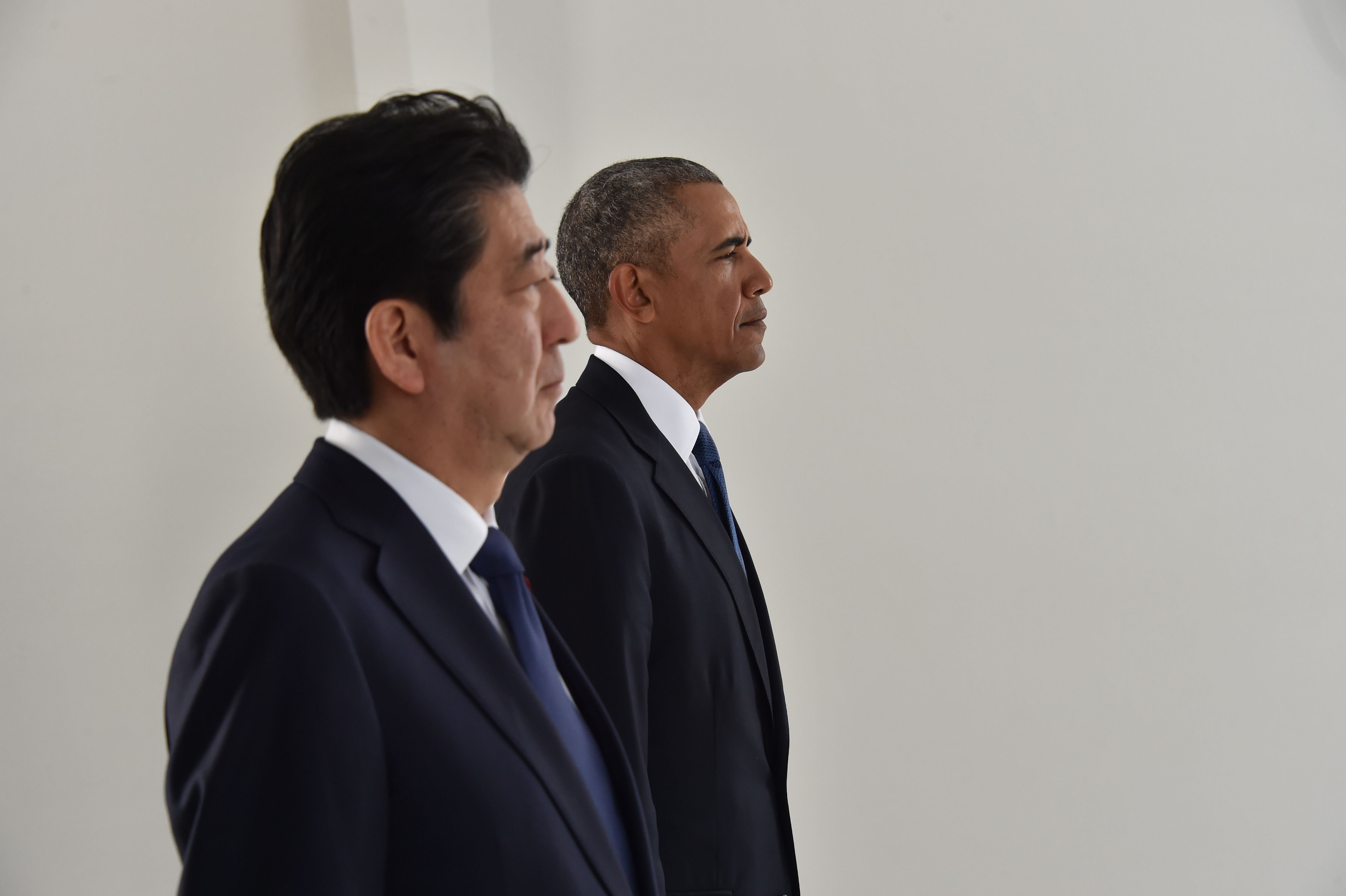 رئيس أمريكا و رئيس وزراء اليابان يزوران بيرل هاربور