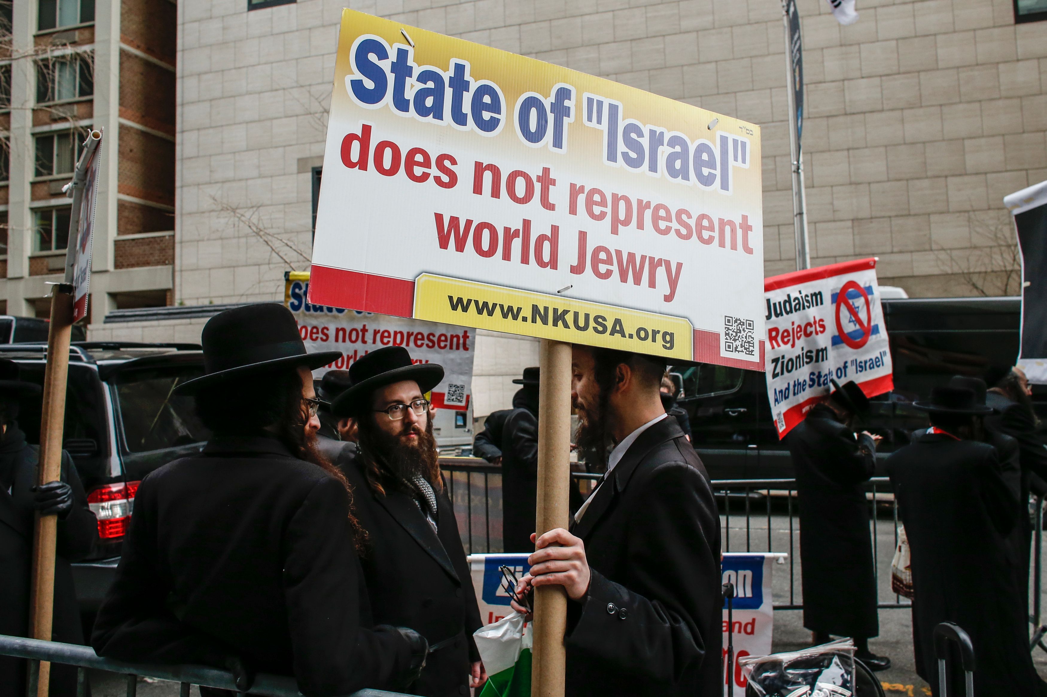 يهود يتضامنون مع فلسطين