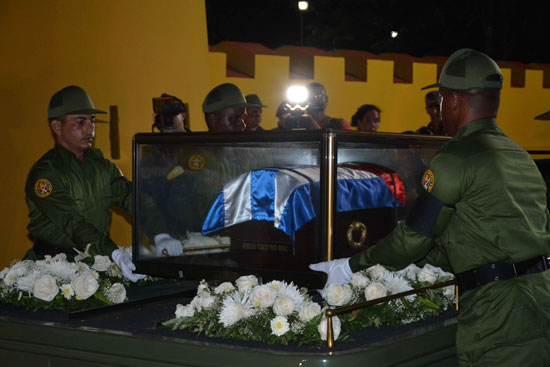جنازة عسكرية لرماد جسد فيدل كاسترو