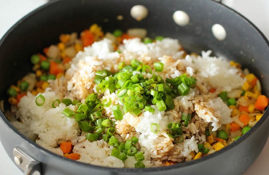 أرز بالجمبرى ـ طريقة عمل  (2)