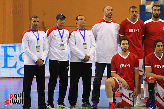 مصر و البحرين  افتتاح البطولة العربية للسلة (3)