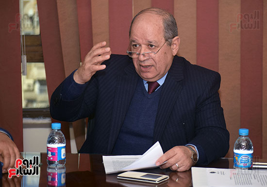  أحمد أبو العزم، رئيس قسم التشريع بمجلس الدولة (4)
