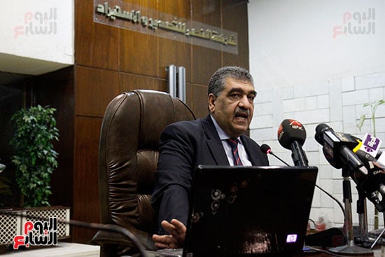  أشرف الشرقاوى، وزير قطاع الأعمال العام خلال مؤتمر صحفى (8)