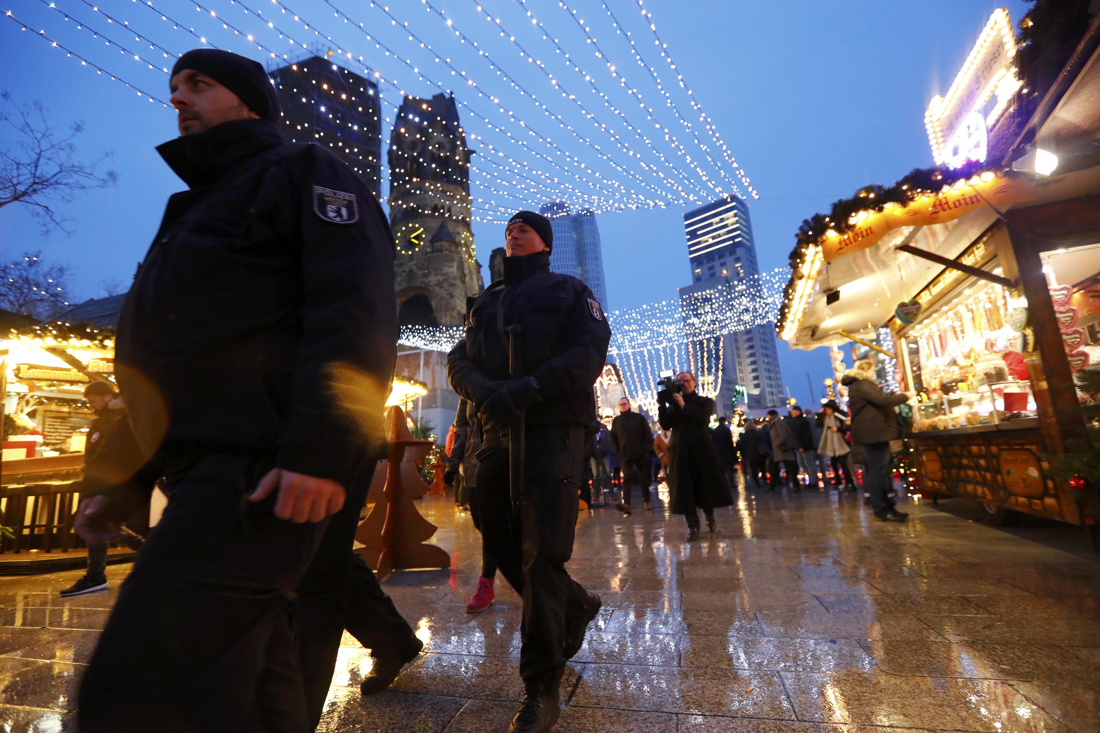 4- قوات الشرطة الألمانية تؤمن احتفالات رأس السنة
