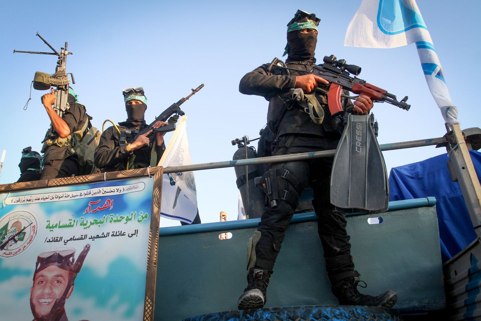استعراض عسكري لكتائب عز الدين القسام، الجناح العسكري لحركة حماس