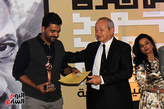 عمرو حسن الفائز بالجائزة الكبرى