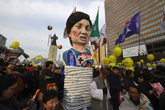 مظاهرات تطالب بمحاكمة رئيسة كوريا الجنوبية
