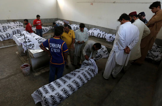 ارتفاع حصيلة ضحايا حريق فندق بكراتشى الباكستانية لـ81 قتيلا وجريحا