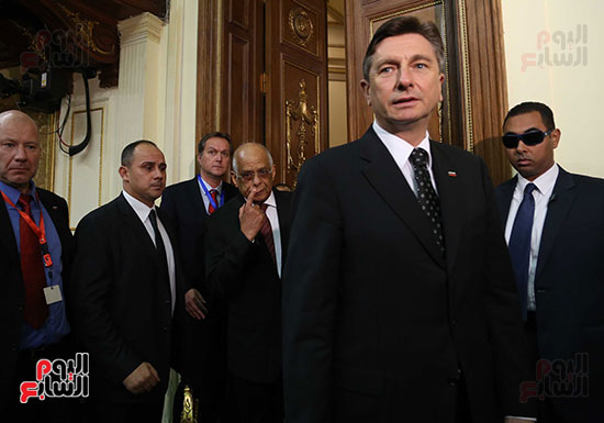 علي عبد العال ورئيس سلوفانيا يدخلان تحت قبة البرلمان
