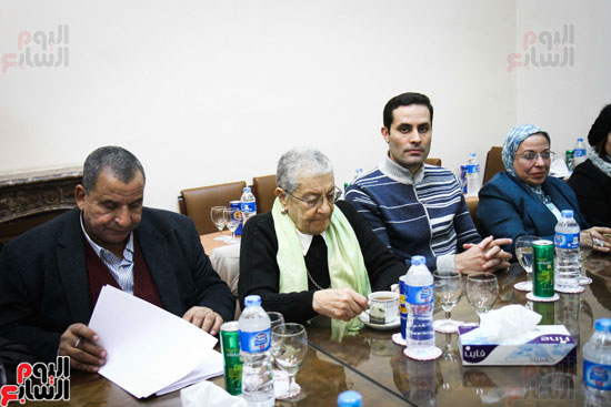 النائب أحمد طنطاوى وأمينة شفيق خلال مشاركتهما فى اجتماع لجنة التشريعات الصحفية