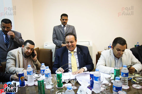 النائب تامر عبد القادر والإعلامى جمال الشارع خلال الاجتماع