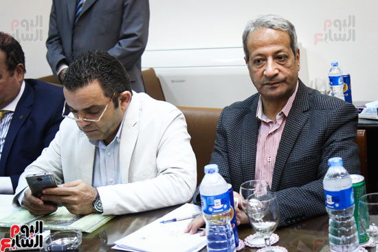 كارم محمود أثناء اجتماع لجنة التشريعات الصحفية والإعلامية