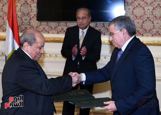 شريف اسماعيل يشهد توقيع اتفاقية الدواجن (5)