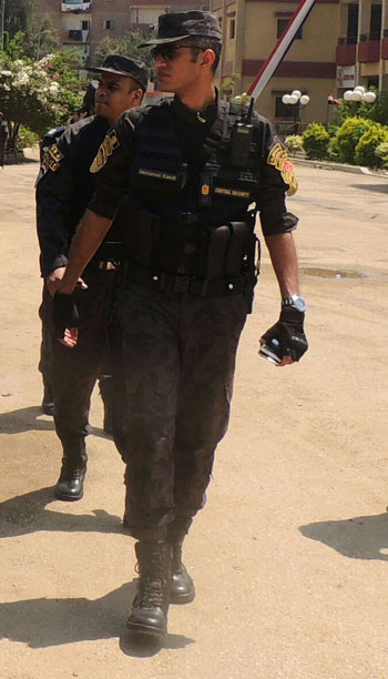 الرائد محمد قنديل ضابط الأمن المركزى